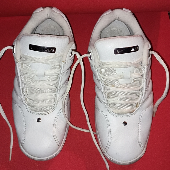 Nike White Sneakers with Metallic Swoosh - Picture 4 of 12